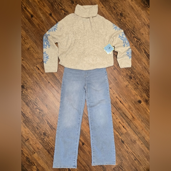 CeCe sweater L/XL heather cream Nwt blue sparkle snowflakes warm snow ski xmas - Picture 3 of 15